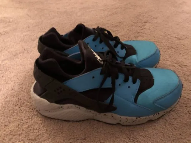 Air Huarache by Nike