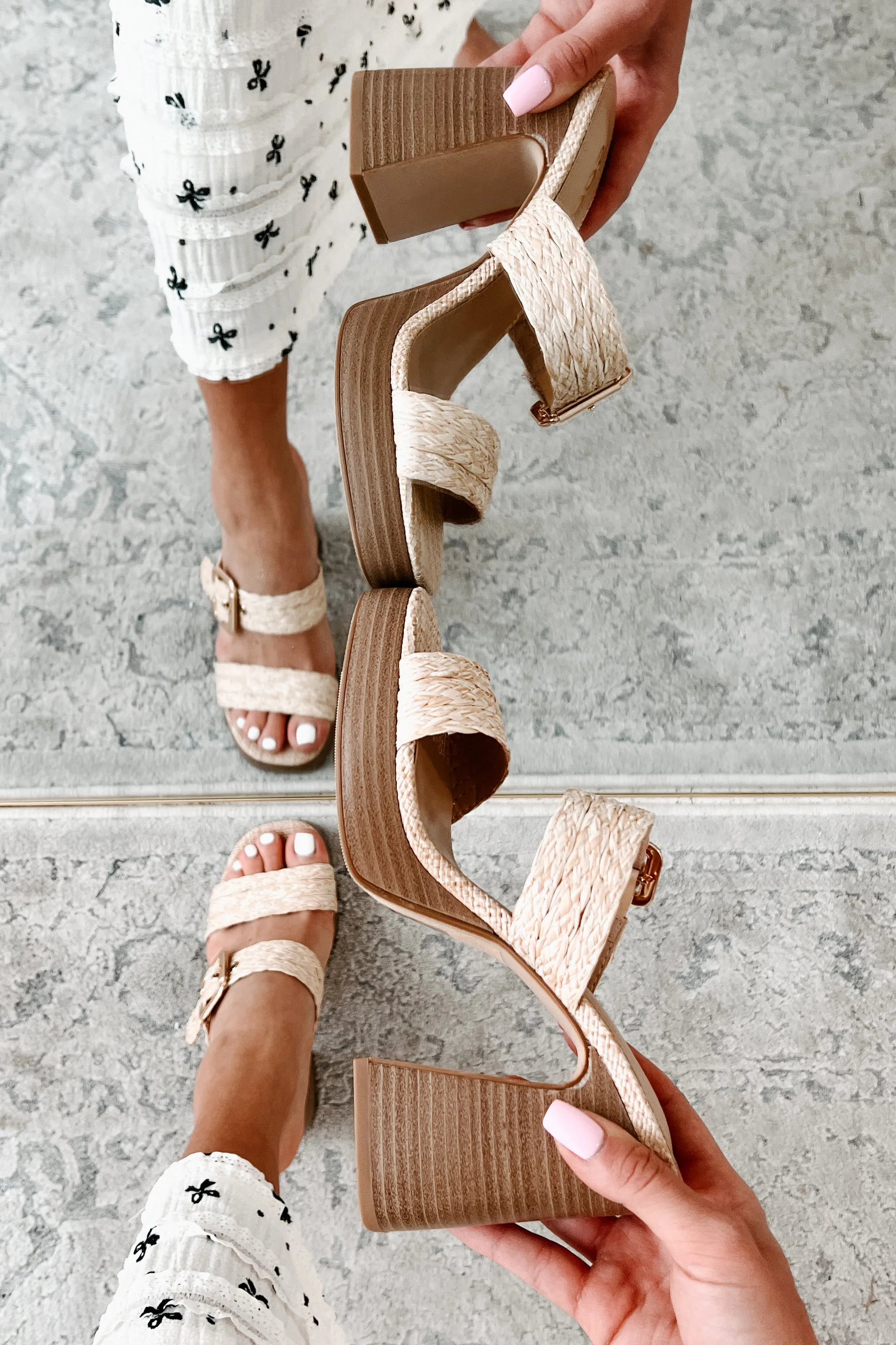 Dynamic Steps Platform Heeled Sandals (Raffia Beige)