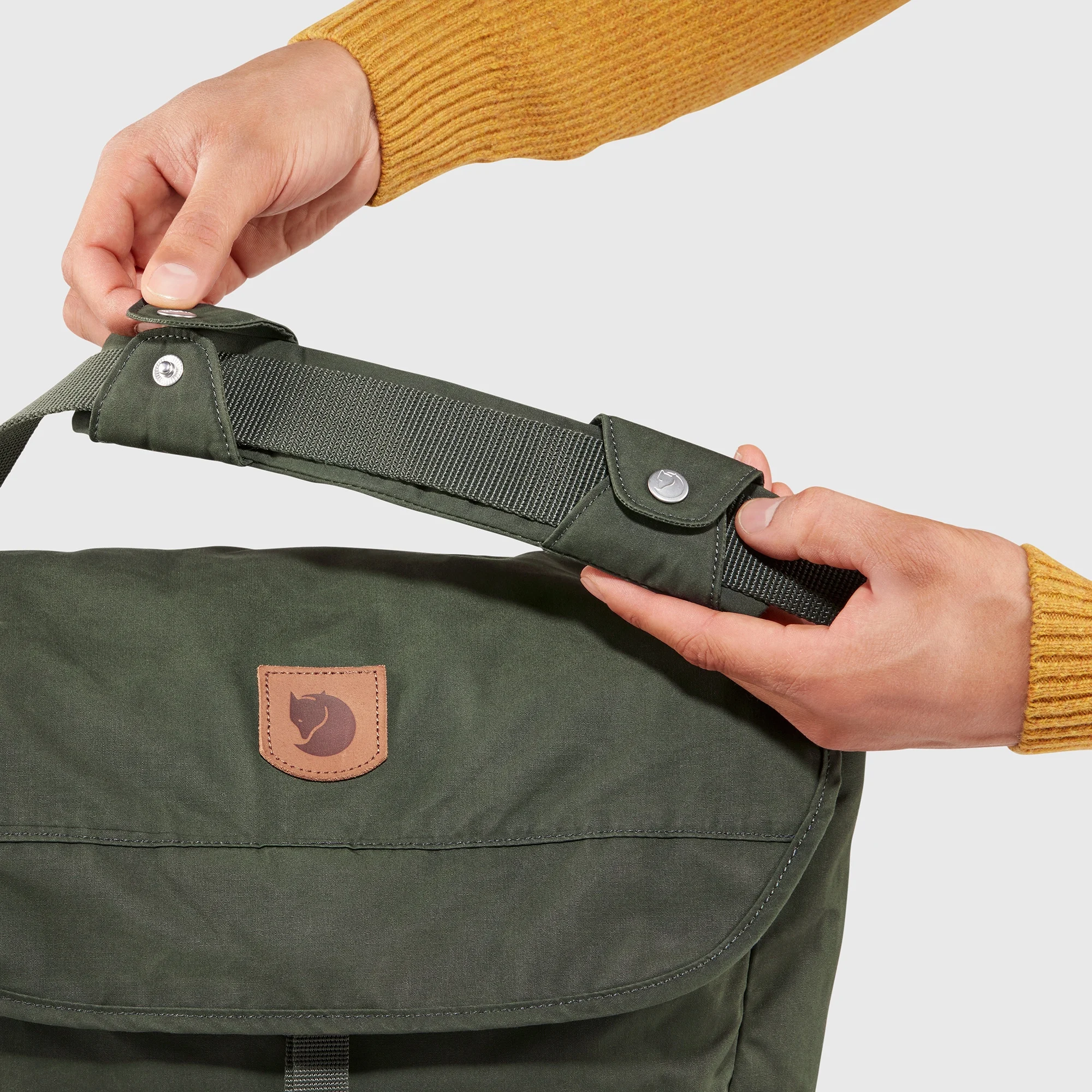 Fjallraven Greenland Shoulder Bag - Mountain Factor