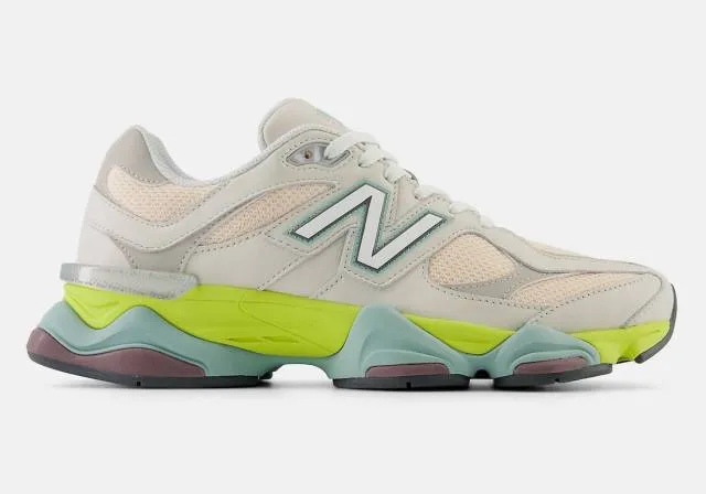 New Balance 9060 Moonbeam