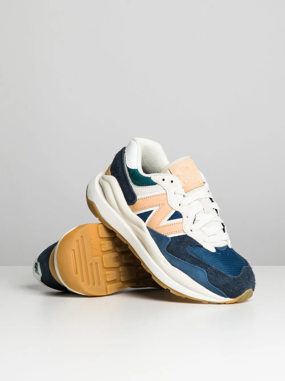 NEW BALANCE WOMENS NEW BALANCE THE 5740 - CLEARANCE