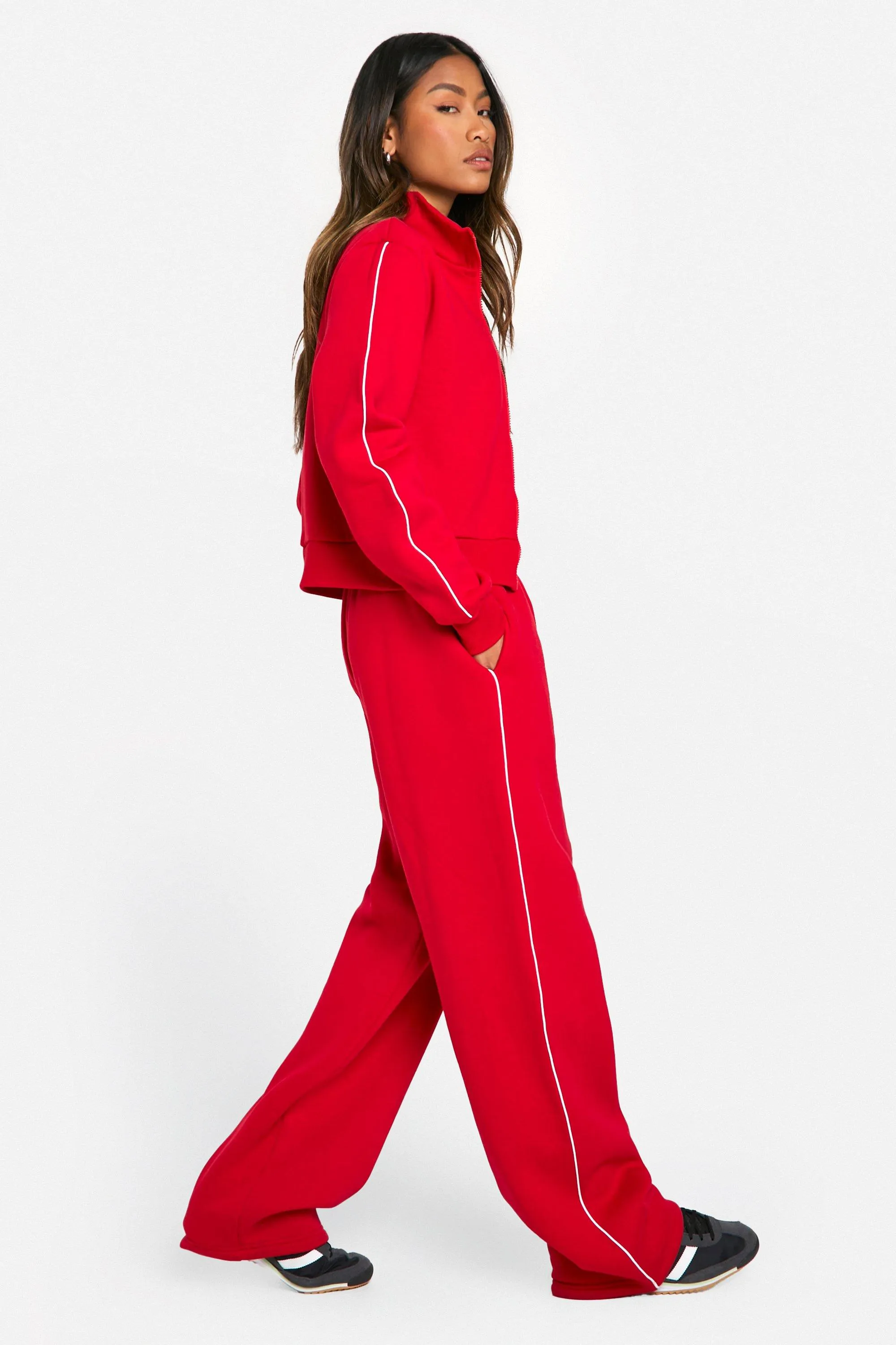 PIPING DETAIL ZIP THROUGH SWEATSHIRT AND STRAIGHT LEG JOGGER TRACKSUIT