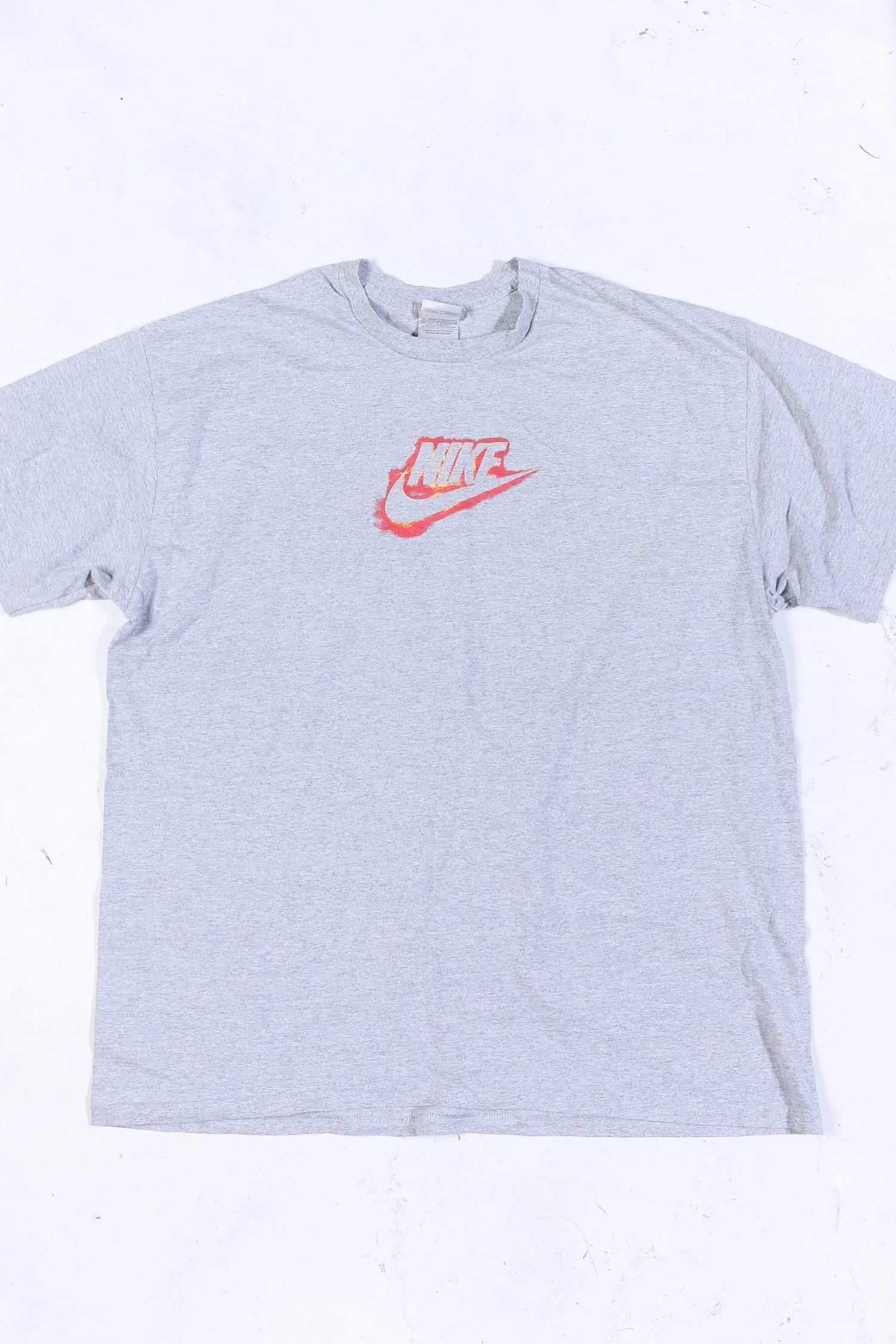 VINTAGE NIKE TEE (XXXL)